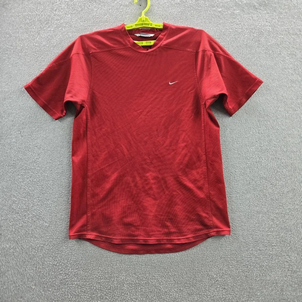 VINTAGE Nike Men Shirt L Red Logo Mini Swoosh Embroidered Activewear  Y2K READ
